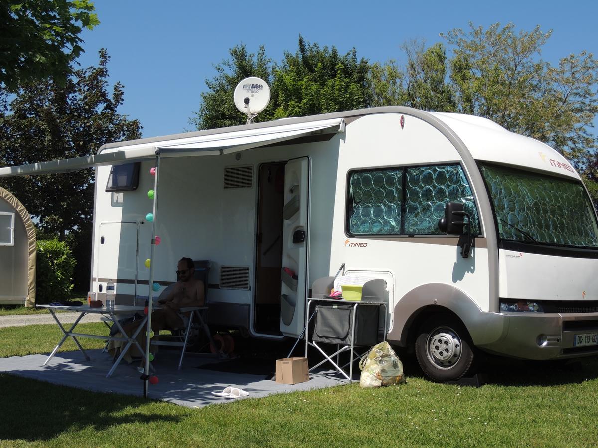 Camping L'Arada Parc Hotel Sonzay Екстериор снимка
